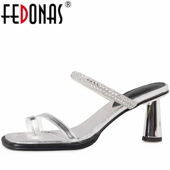 FEDONAS/ Пикантные элегантные женские босоножки; летние модные туфли-лодочки на высоком каблуке со стразами; офисная обувь с узким ремешком для вечеринки и выпускного вечера; женские тапочки;
